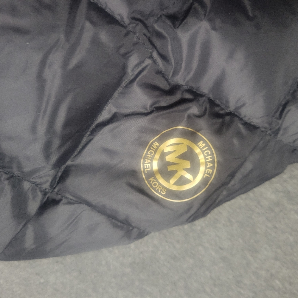 Coat - Picture 5 of 12